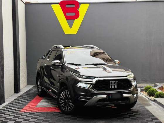 FIAT TORO 2.0 16V TURBO DIESEL RANCH 4WD AT9 FIAT TORO 2.0 16V TURBO DIESEL RANCH 4WD AT9